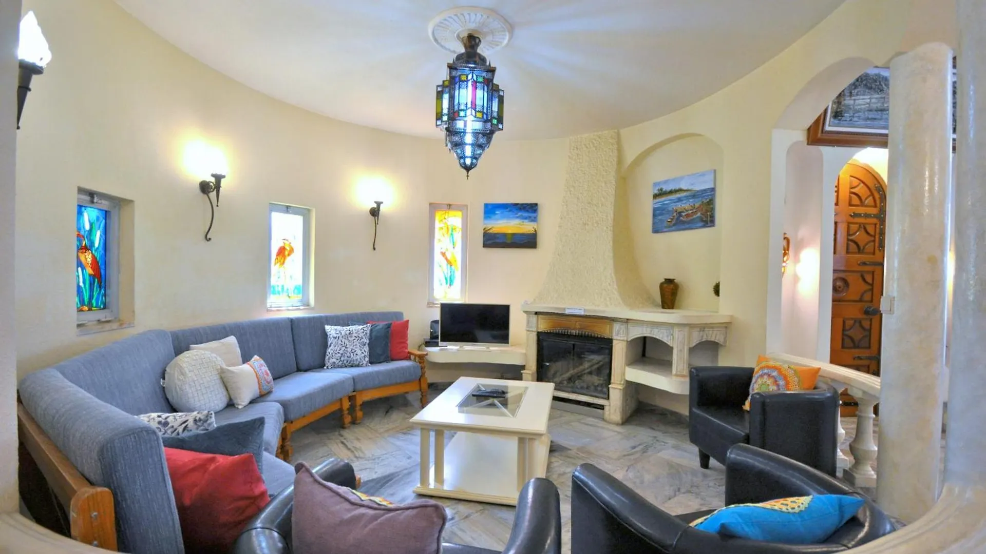 Walking Distance To The Centre - Snooker Table - Private Pool - 5 Bedrooms Quarteira